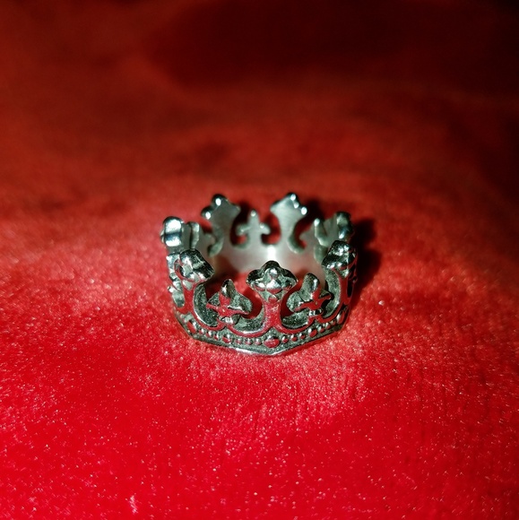 Antique-style crown ring size 7 - Picture 2 of 3